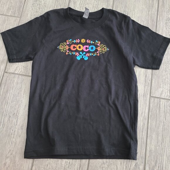 Disney Pixar Coco Kids Graphic T-Shirt Black Size XS (4/5) - Picture 1 of 8